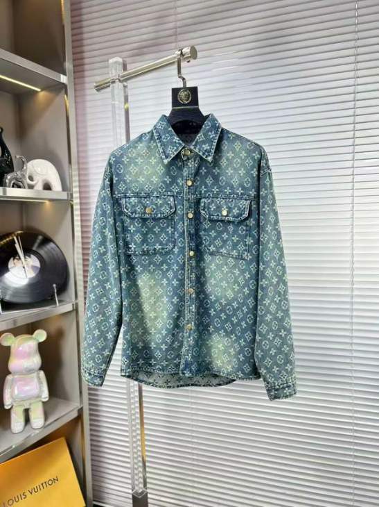 Picture of Louis Vuitton Jackets _SKULVM-3XL11Lr12432584